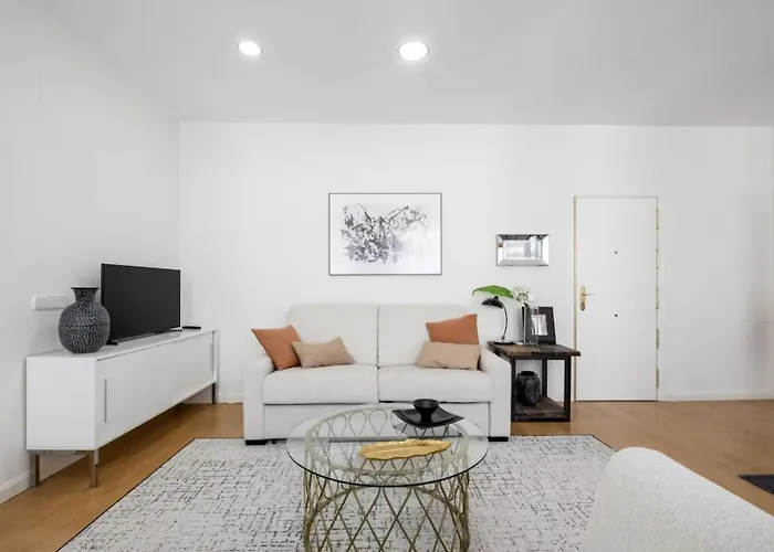 1 Bedroom 1 Bathroom Furnished - Sol - Bright Refurbished - Mintystay