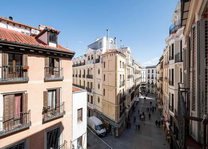 1 Bedroom 1 Bathroom Furnished - Sol - Bright Refurbished - Mintystay